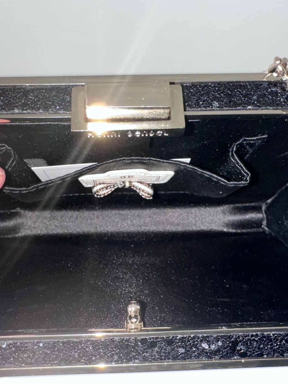 Henri Bendel Black Glitter Minaudiere w/ Gold Tone Shoulder Bag EUC - Picture 3 of 5